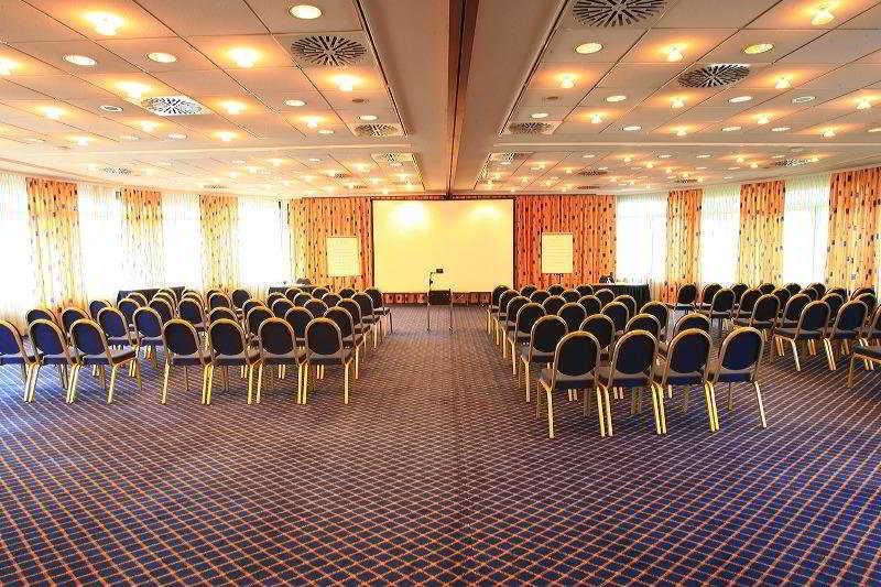 Delta Hotels By Marriott Frankfurt Offenbach Bagian luar foto