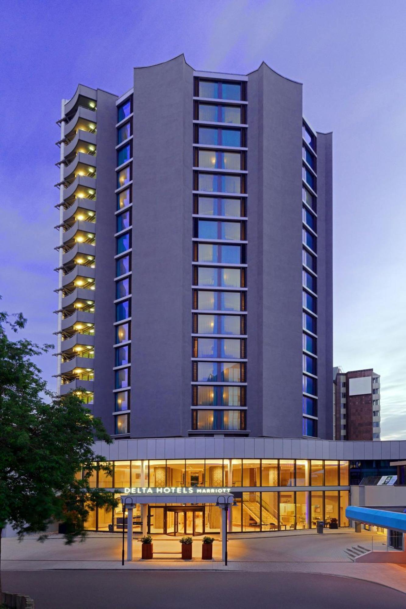 Delta Hotels By Marriott Frankfurt Offenbach Bagian luar foto