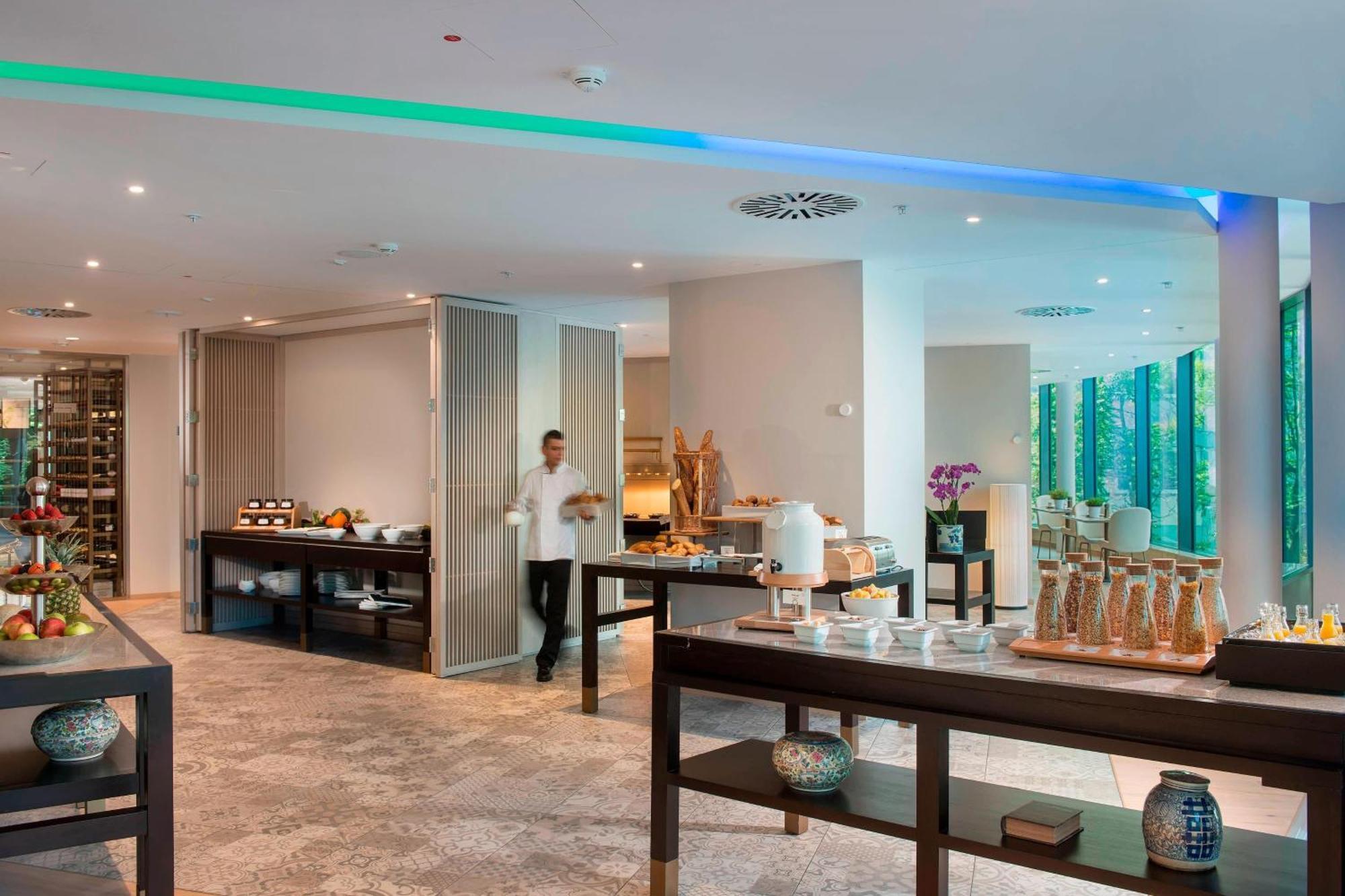 Delta Hotels By Marriott Frankfurt Offenbach Bagian luar foto