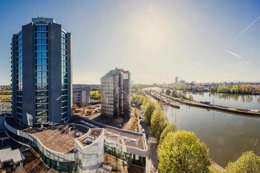 Delta Hotels By Marriott Frankfurt Offenbach Bagian luar foto