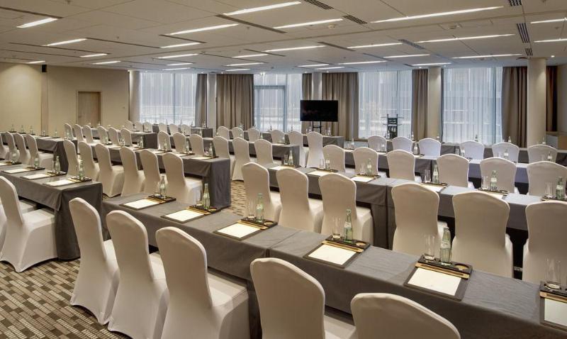 Delta Hotels By Marriott Frankfurt Offenbach Bagian luar foto